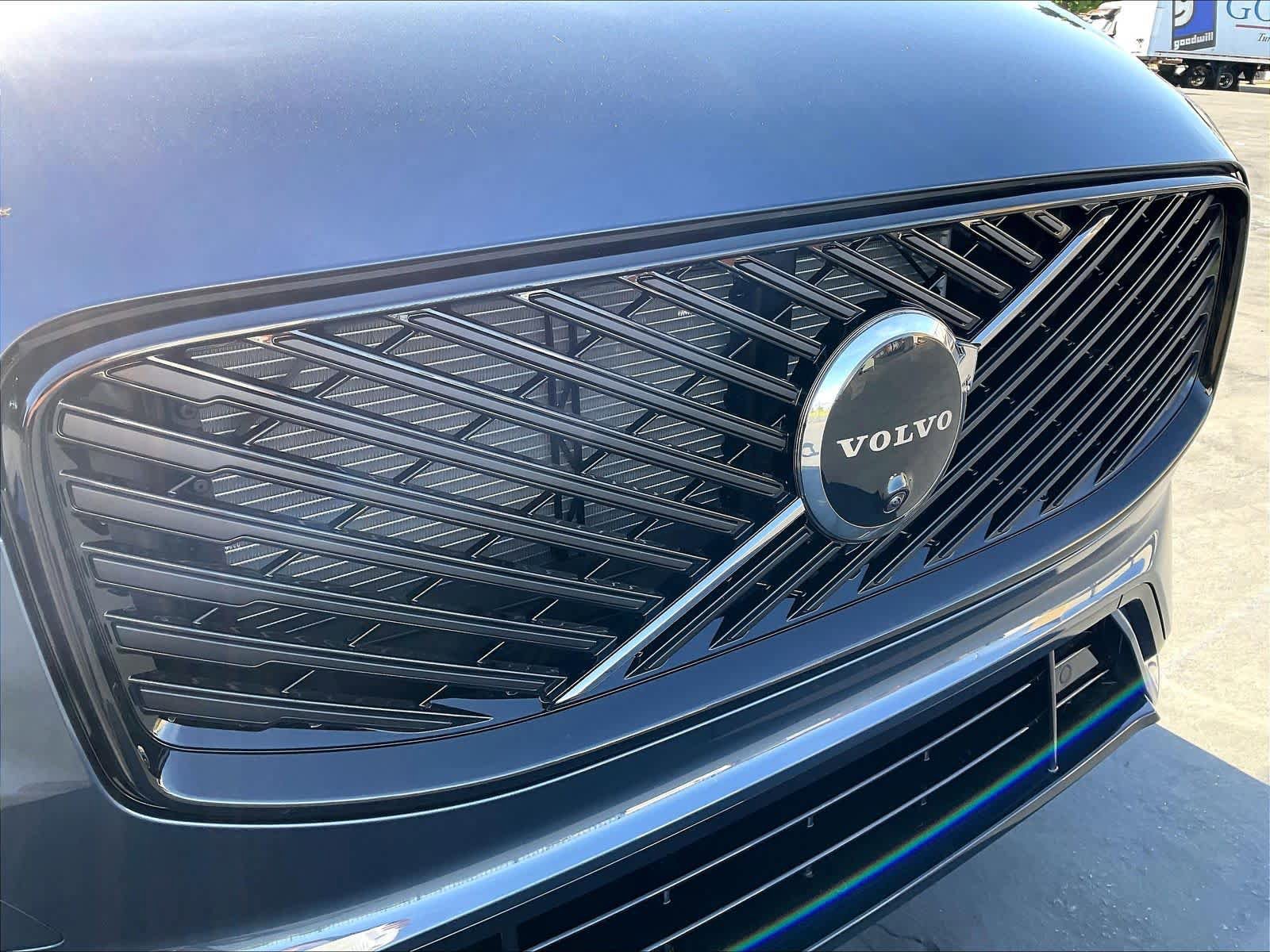 New 2026 Volvo XC60 T8 Plus w/ Climate Package AWD/4WD image 34