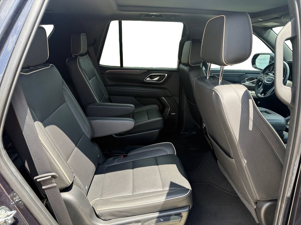 Used 2023 GMC Yukon SLT w/ SLT Premium Package RWD image 17