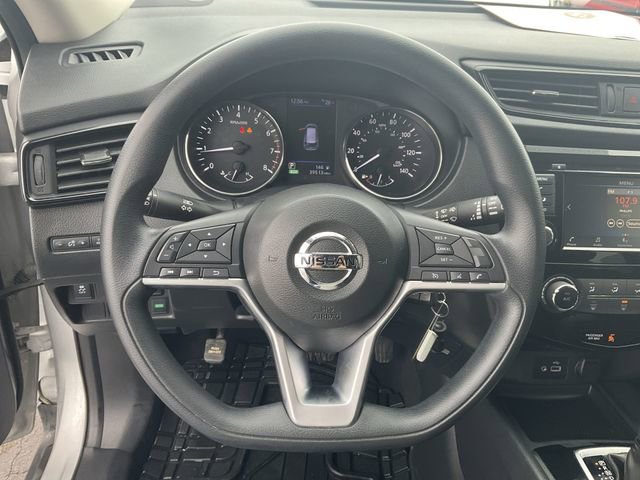 Used 2018 Nissan Rogue S image 17