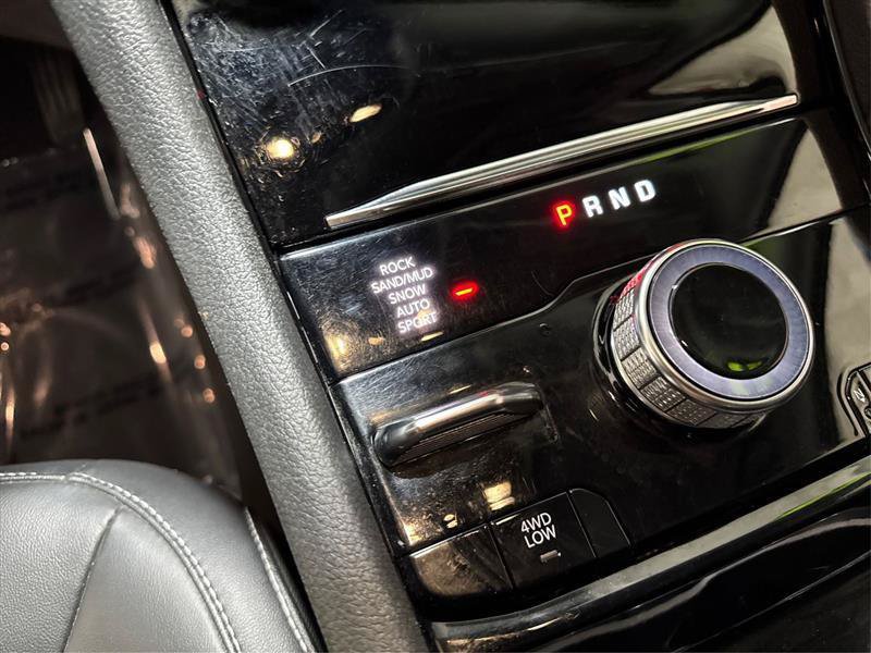 Used 2023 Jeep Grand Cherokee 4WD 4xe image 32