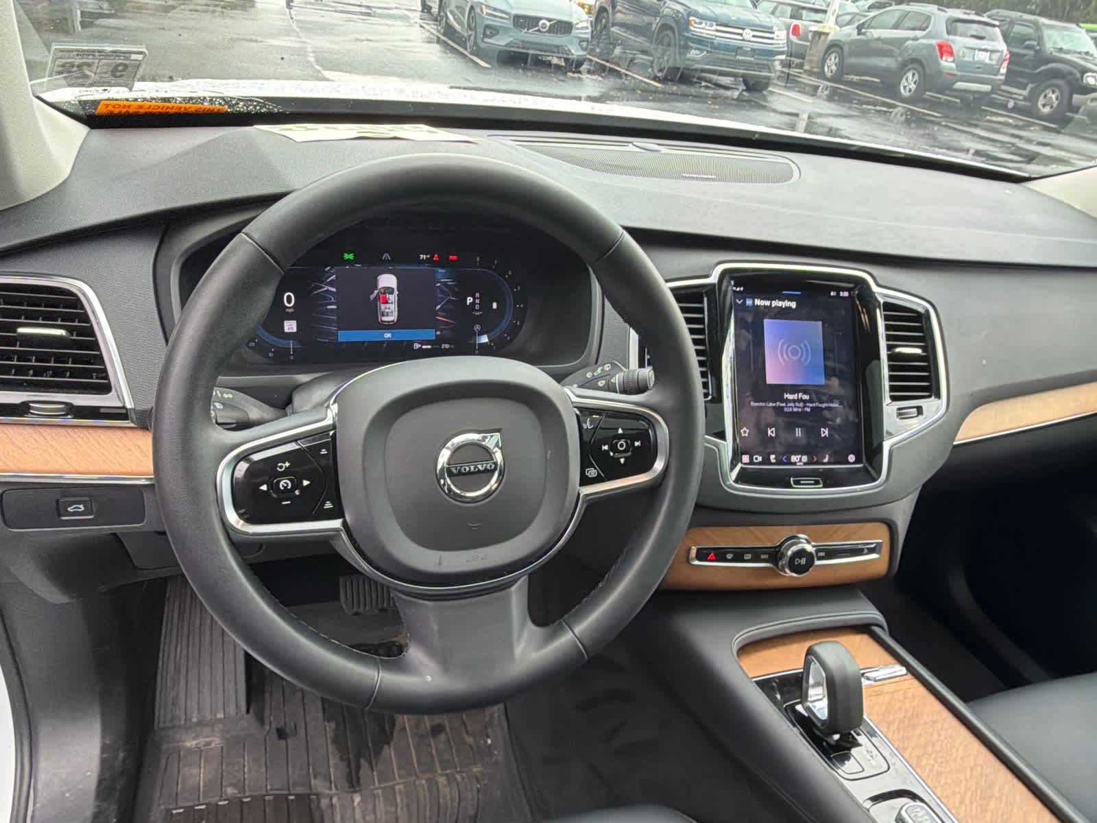 Certified 2024 Volvo XC90 B6 Plus w/ Protection Package Premier image 29