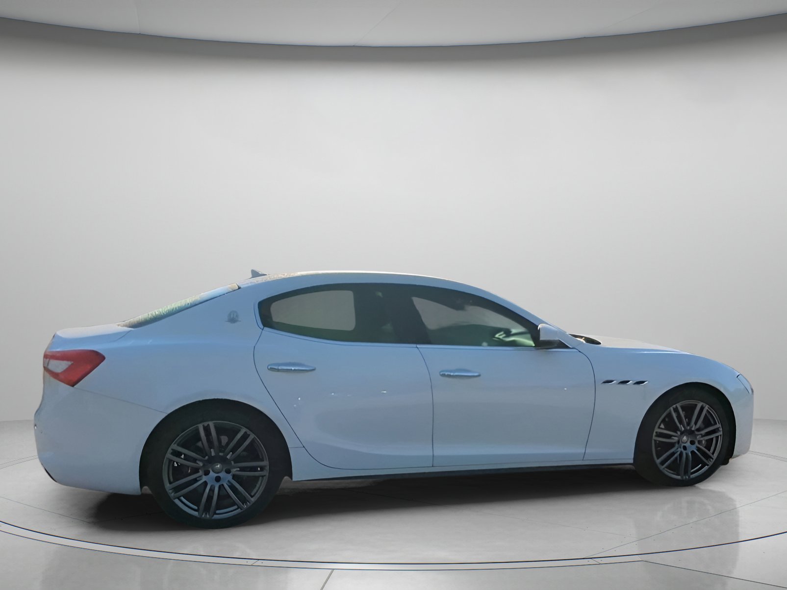 Used 2018 Maserati Ghibli S image 30