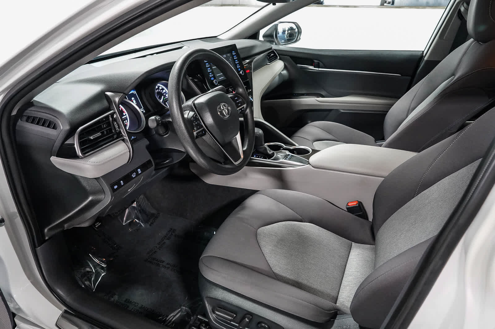Certified 2024 Toyota Camry LE FWD image 18