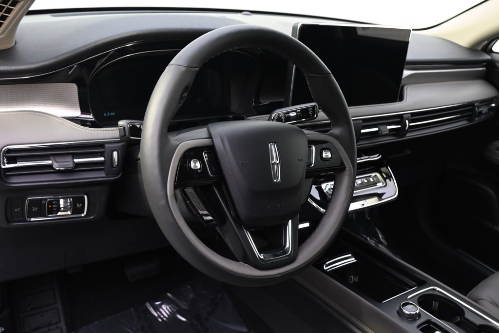 New 2026 Lincoln Corsair Reserve w/ Jet Appearance Package image 11