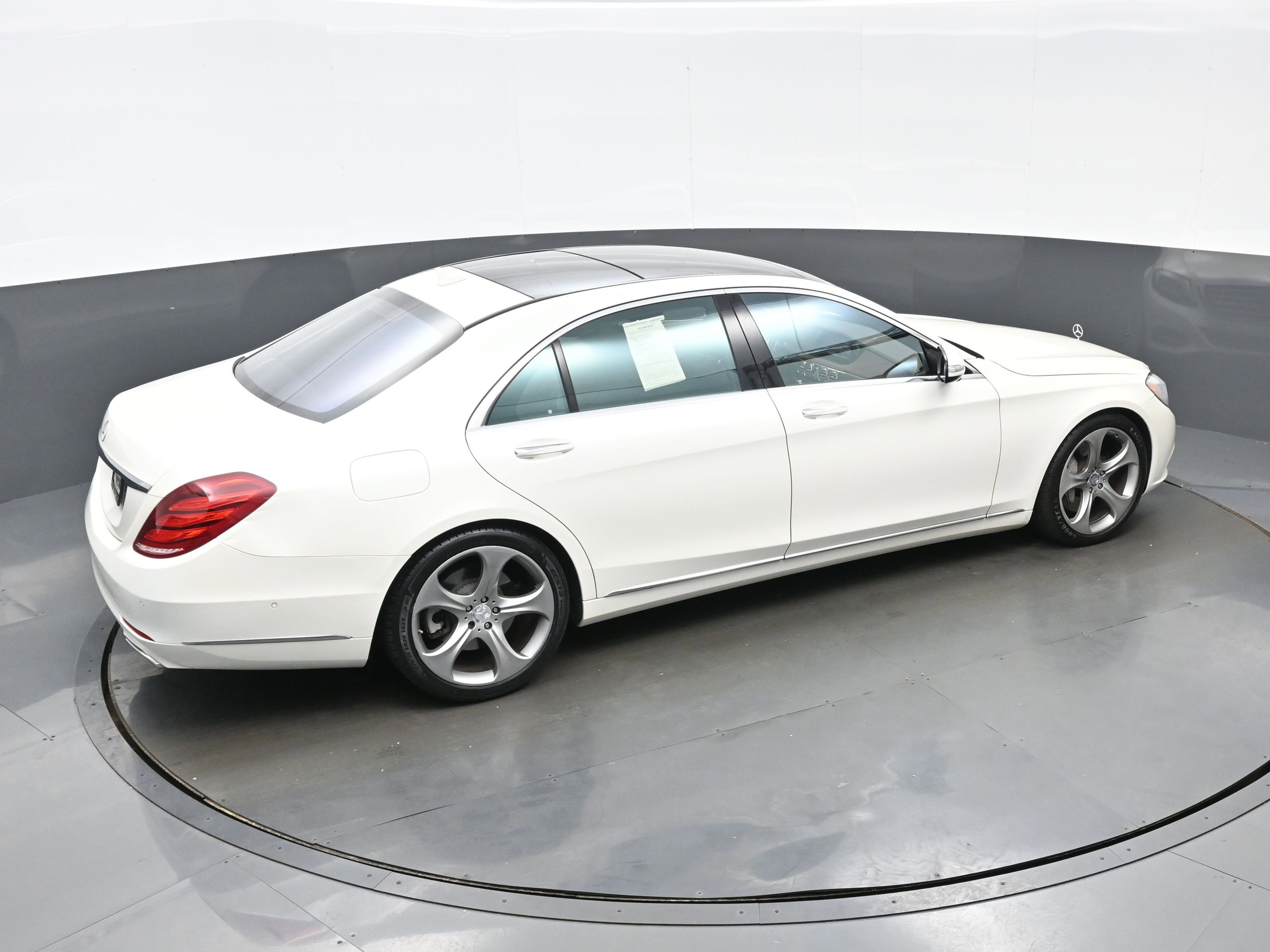 Used 2015 Mercedes-Benz S 550 Sedan image 43