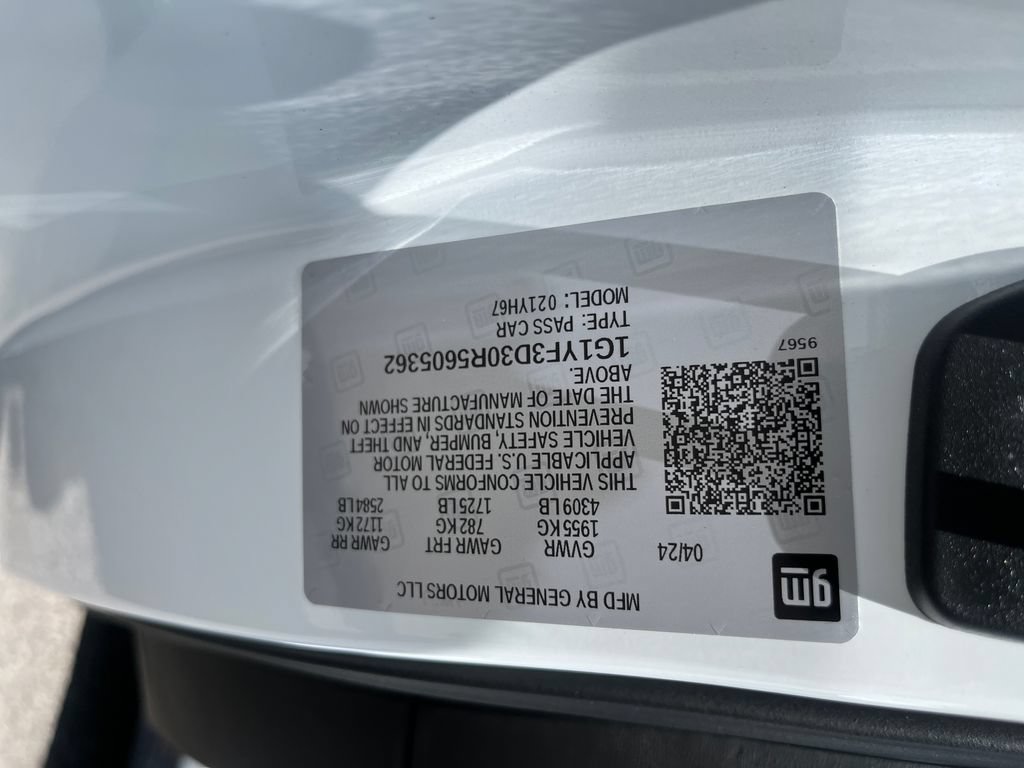 Used 2024 Chevrolet Corvette Z06 RWD image 32