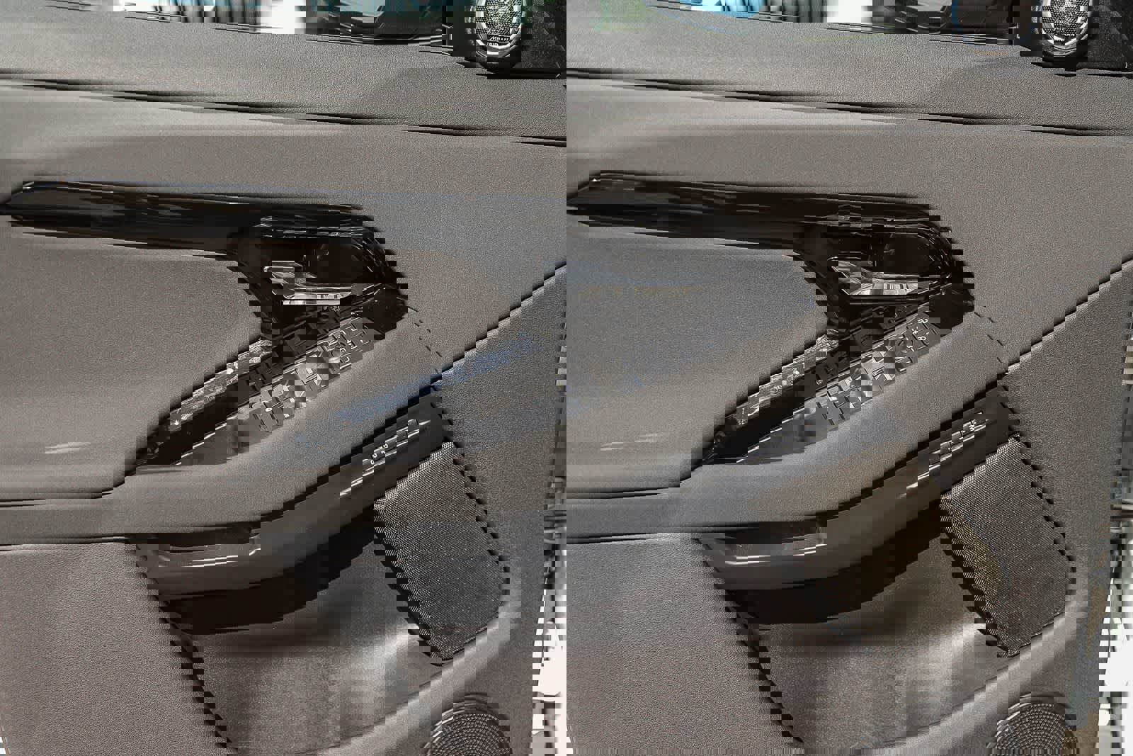 Used 2026 Land Rover Range Rover Evoque S image 19