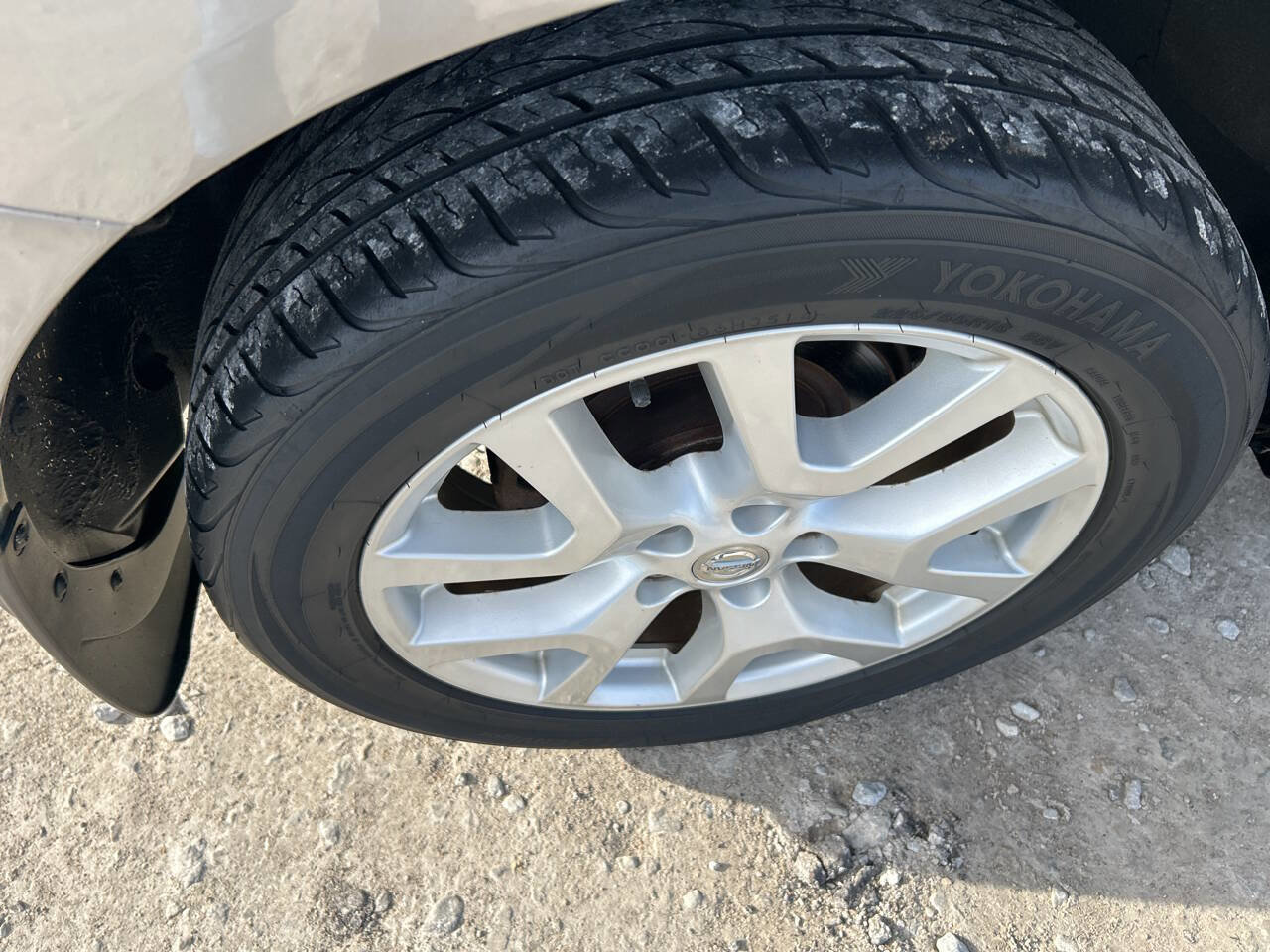 Used 2011 Nissan Rogue SV w/ SL Pkg image 10