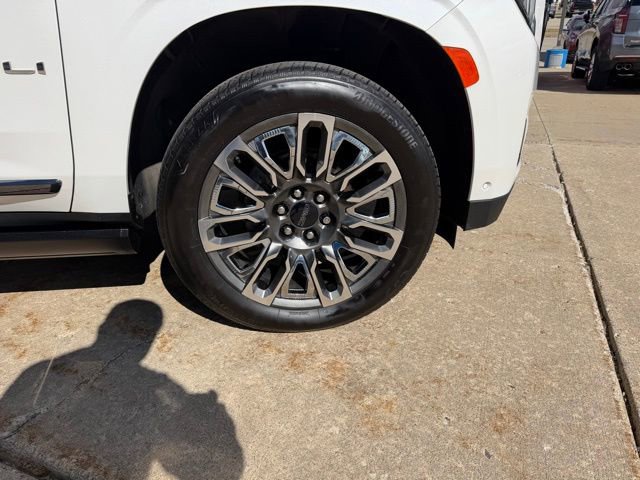 Certified 2023 GMC Yukon Denali Ultimate image 11