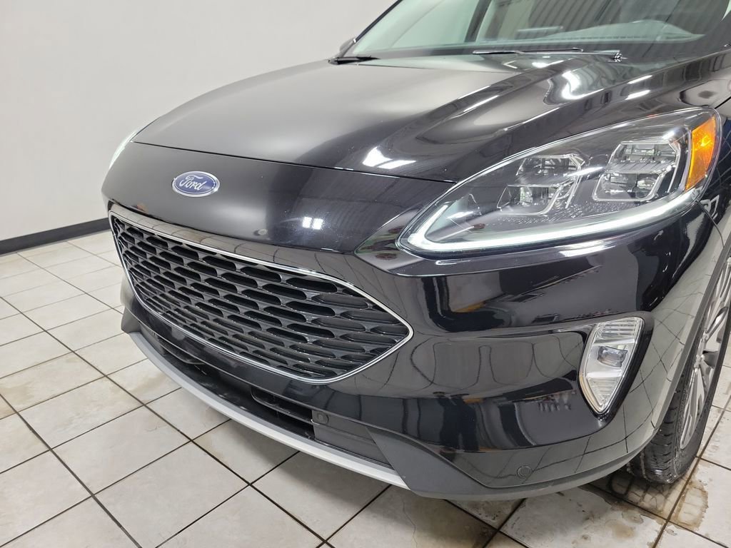 Used 2022 Ford Escape Titanium image 31