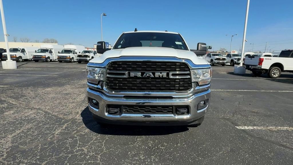 Used 2024 RAM 3500 Big Horn AWD/4WD image 3