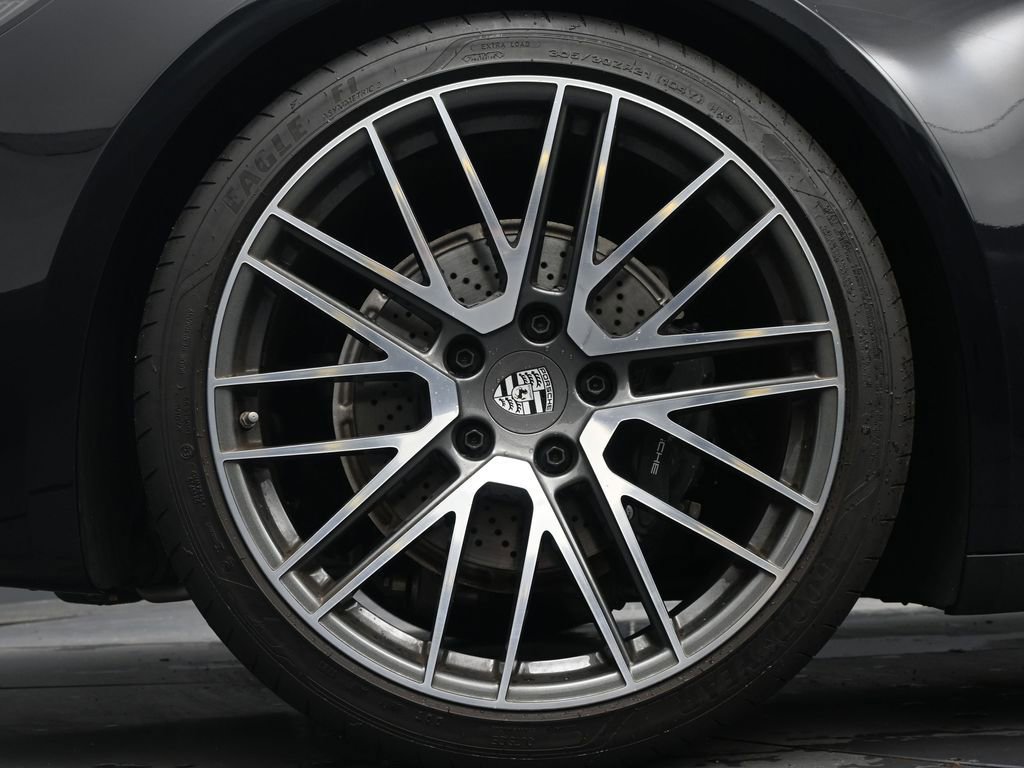 Used 2024 Porsche 911 Carrera 4 image 10