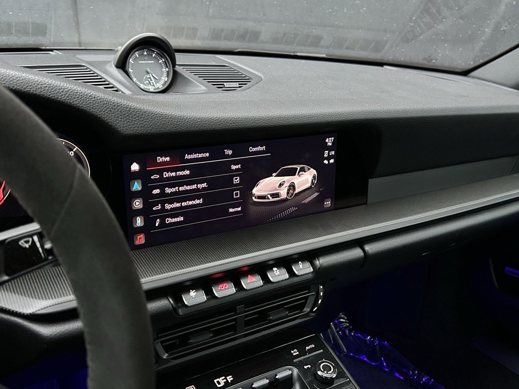 Certified 2022 Porsche 911 Targa 4 GTS w/ Premium Package image 28