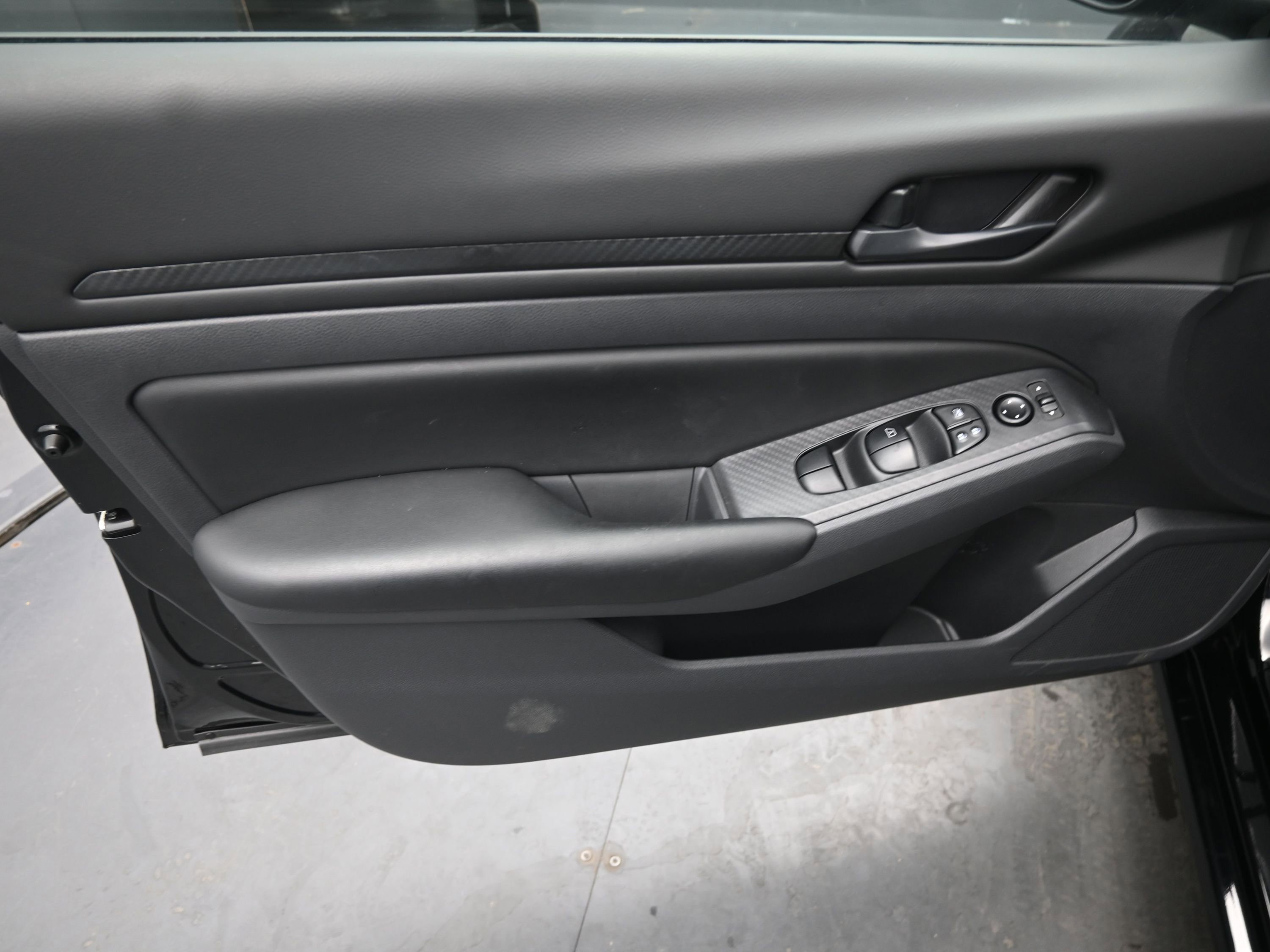 Certified 2025 Nissan Altima 2.5 S image 14