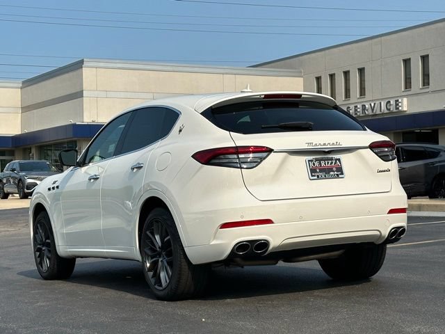 Used 2024 Maserati Levante GT Ultima AWD/4WD image 31