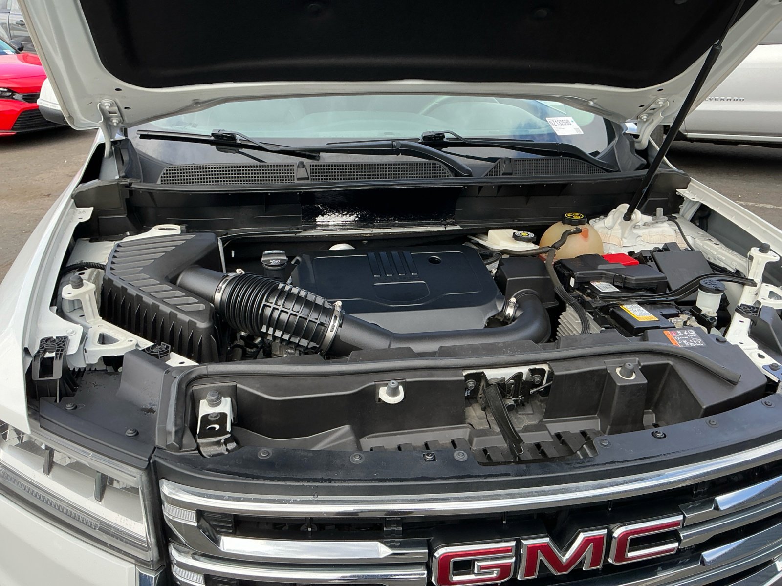 Used 2022 GMC Acadia SLE image 22