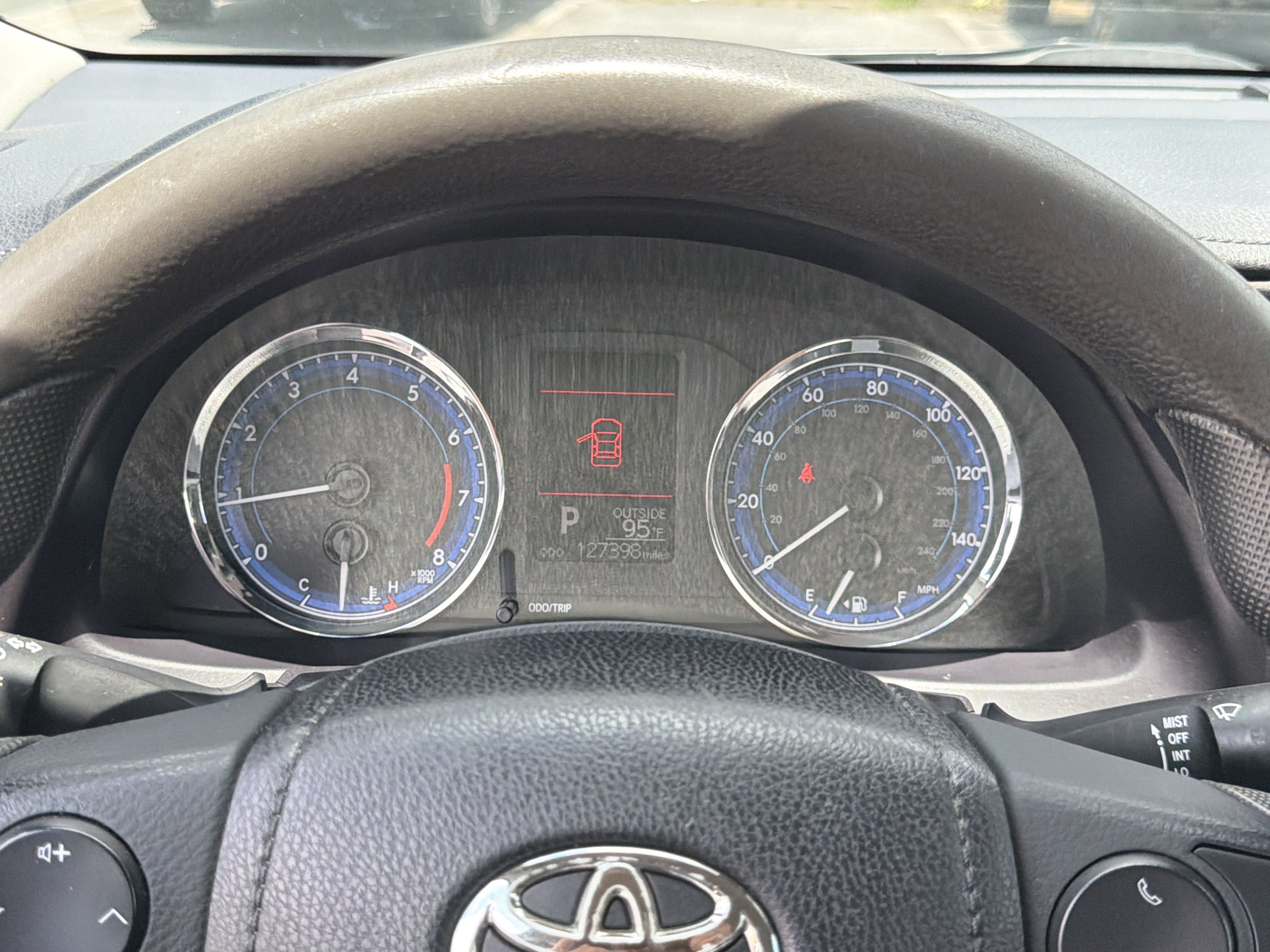Used 2018 Toyota Corolla L FWD image 31