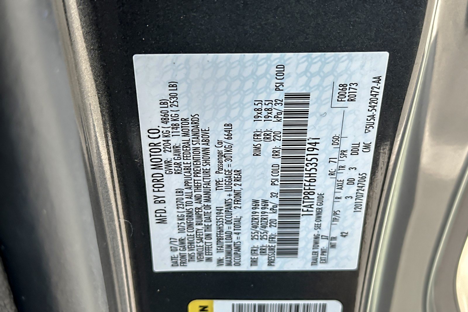 Used 2017 Ford Mustang GT Premium w/ Equipment Group 401A RWD image 28