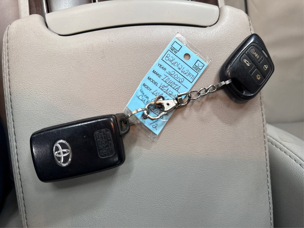 Used 2012 Toyota Venza Limited AWD/4WD image 39