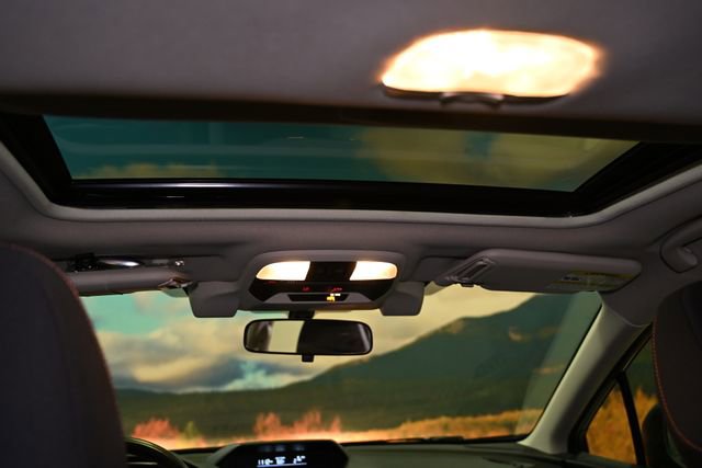 Used 2023 Subaru Crosstrek 2.0i Premium image 43