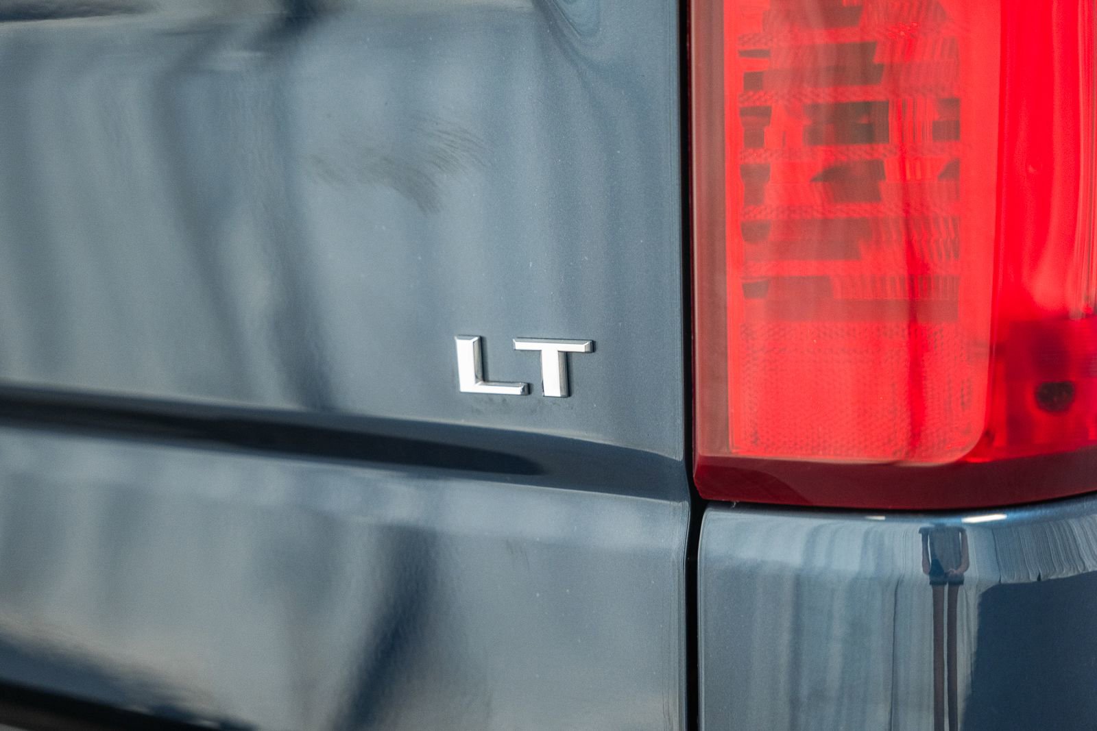 Used 2020 Chevrolet Silverado 1500 LT w/ All-Star Edition AWD/4WD image 9