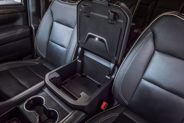 Used 2023 Chevrolet Suburban Premier image 44