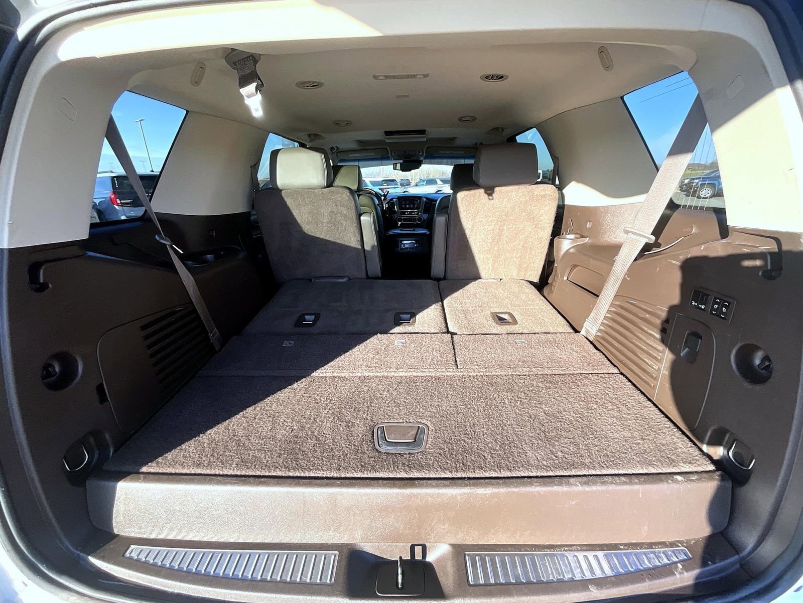 Used 2015 GMC Yukon Denali w/ Touring Package image 26
