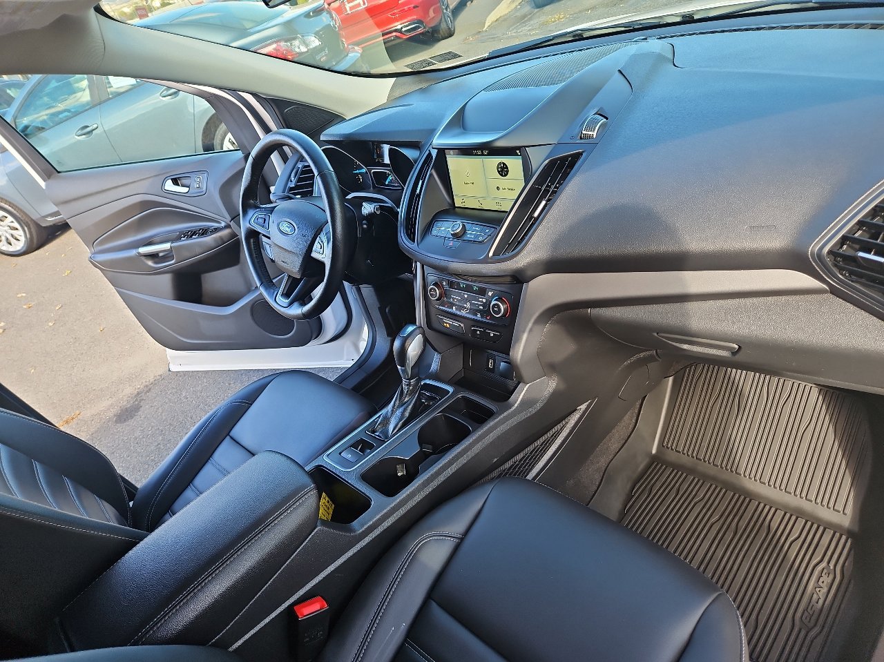 Used 2019 Ford Escape SEL image 17