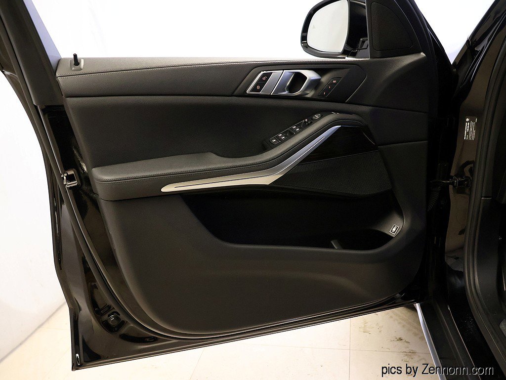 Used 2021 BMW X5 xDrive45e w/ Parking Assistance Package image 27