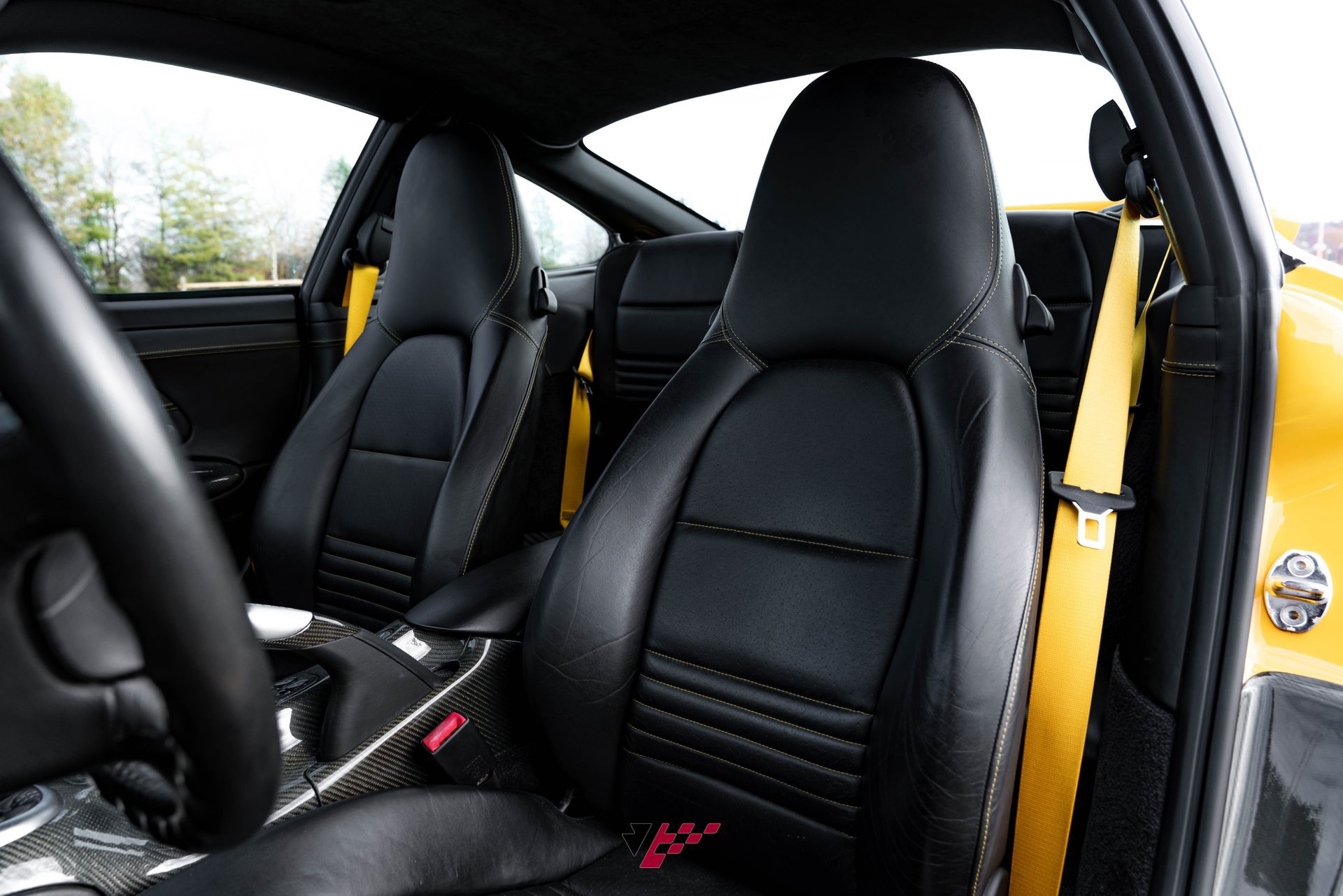 Used 2001 Porsche 911 Carrera 4 image 40