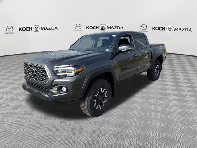 Used 2023 Toyota Tacoma TRD Off-Road w/ Technology Package AWD/4WD image 3