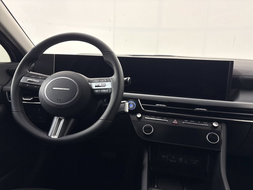 New 2026 Hyundai Sonata SEL FWD image 24