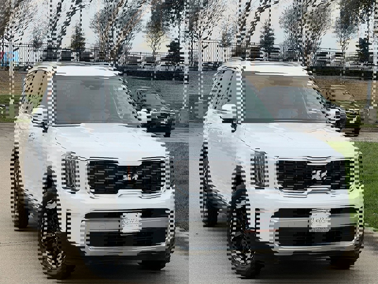 Used 2024 Kia Telluride S w/ S Sunroof Package image 2