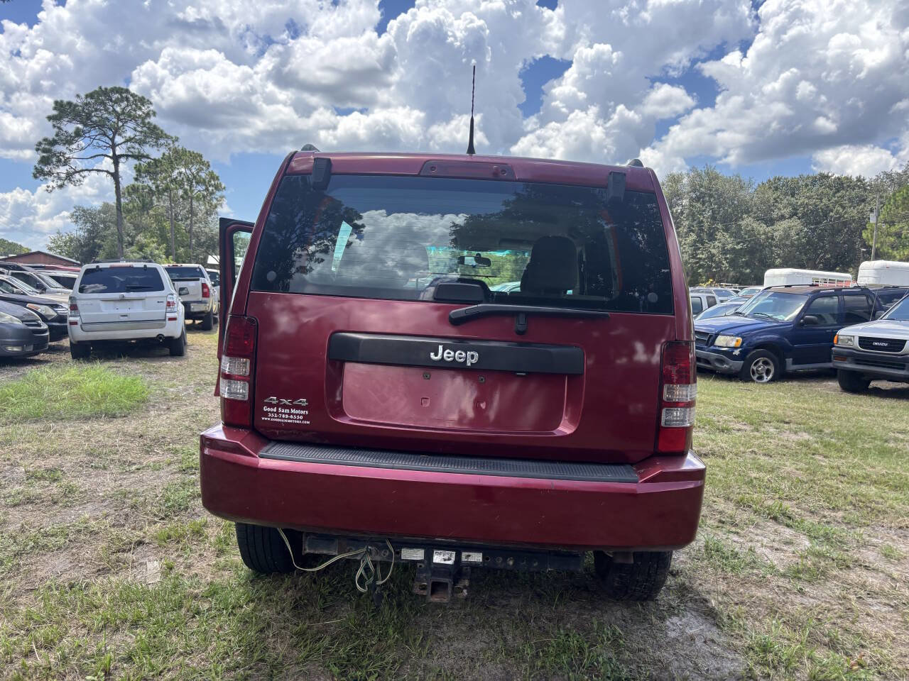 Used 2011 Jeep Liberty Sport image 5