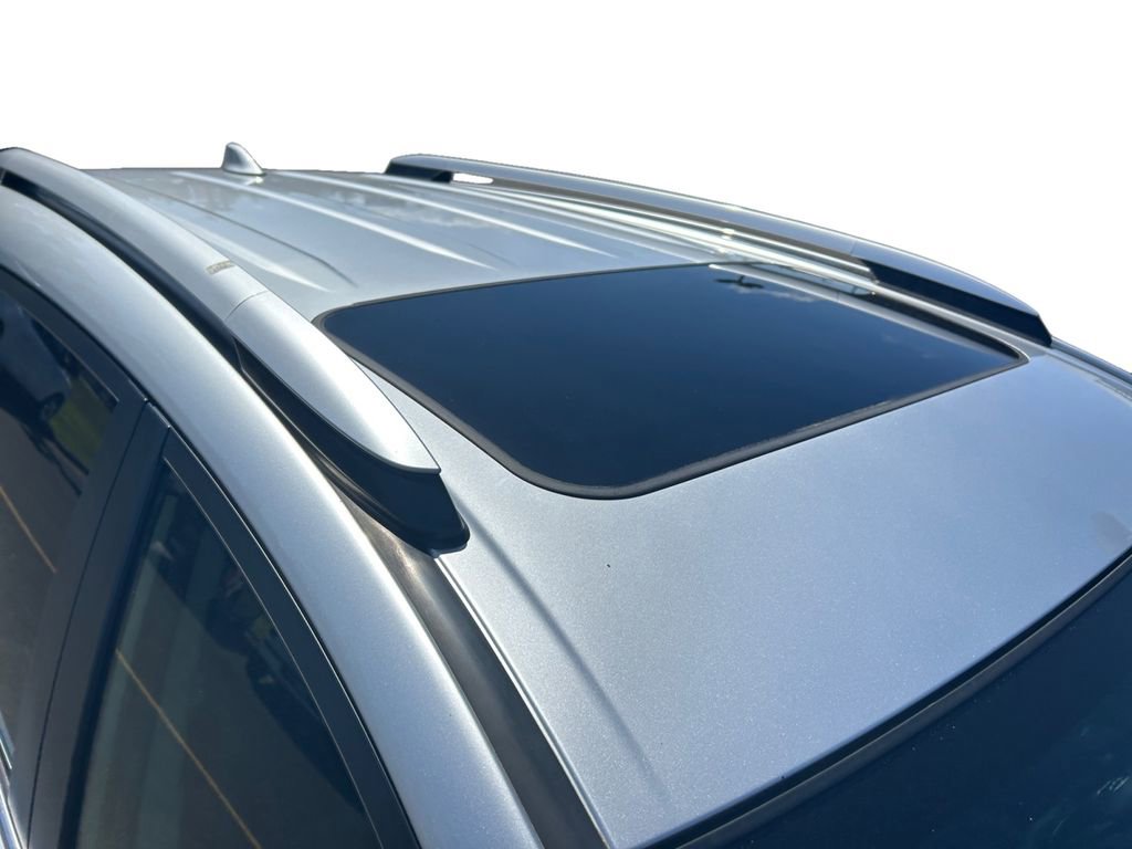 Used 2016 Toyota RAV4 Limited w/ Advanced Technology Package AWD/4WD image 28