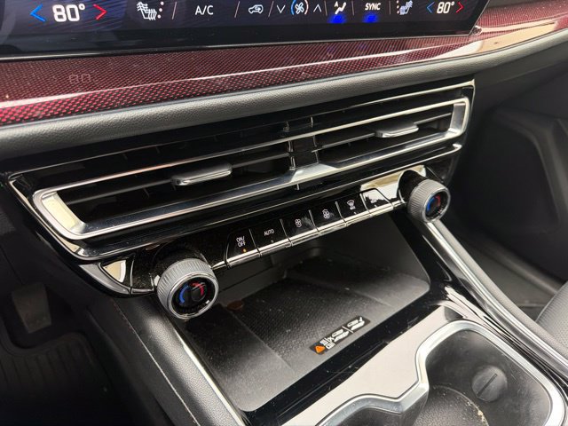 Used 2024 Chevrolet Traverse Z71 AWD/4WD image 25