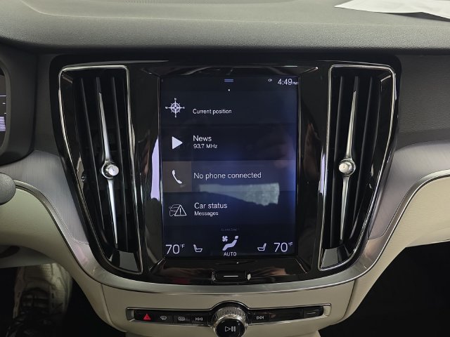 Used 2019 Volvo S60 T5 Momentum FWD image 17
