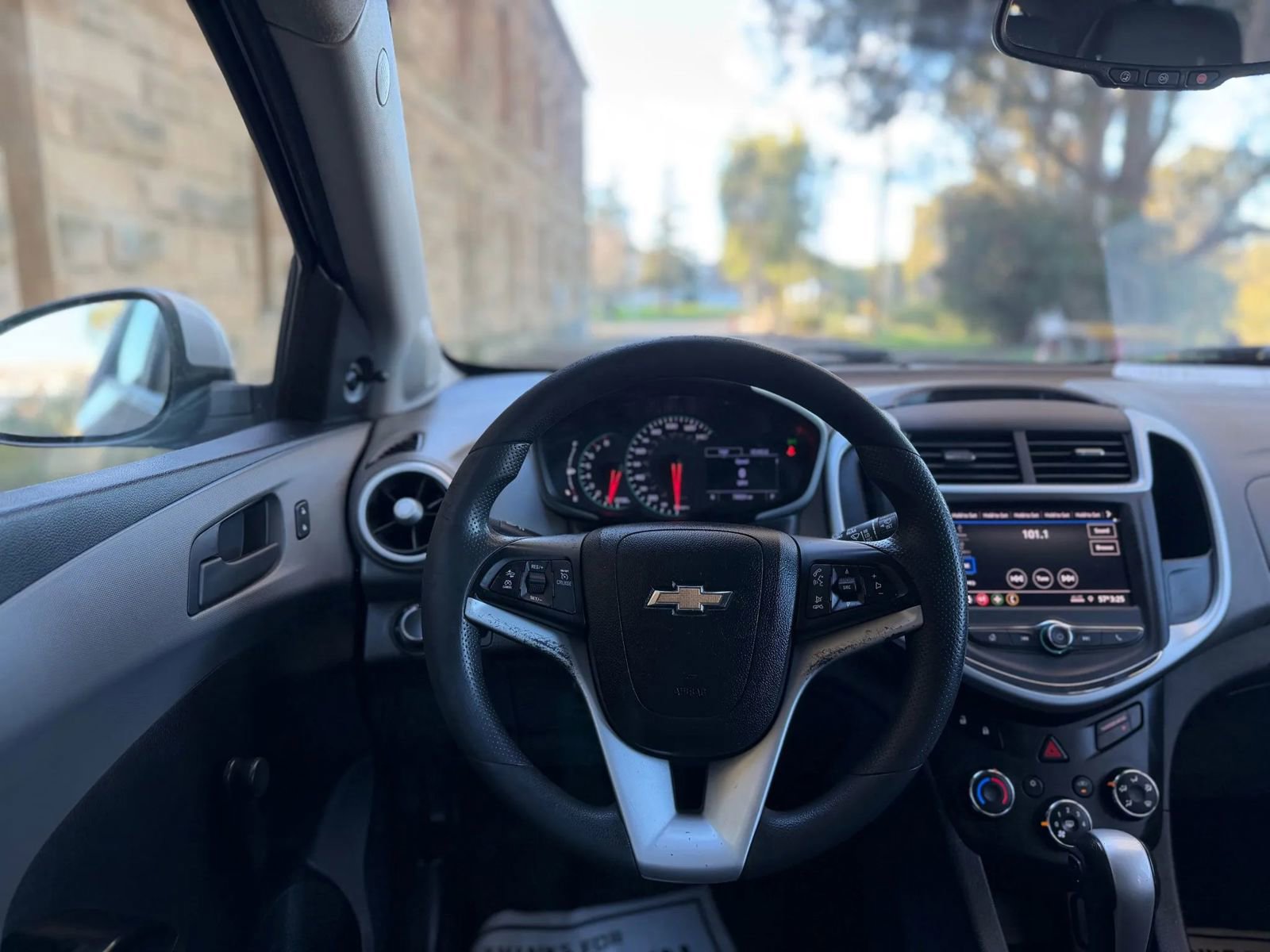 Used 2020 Chevrolet Sonic LT image 12