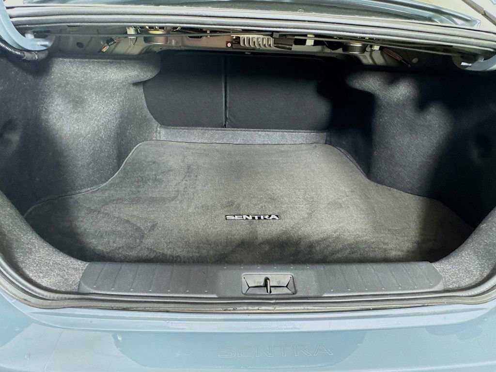 Used 2024 Nissan Sentra SR w/ SR Premium Package FWD image 31