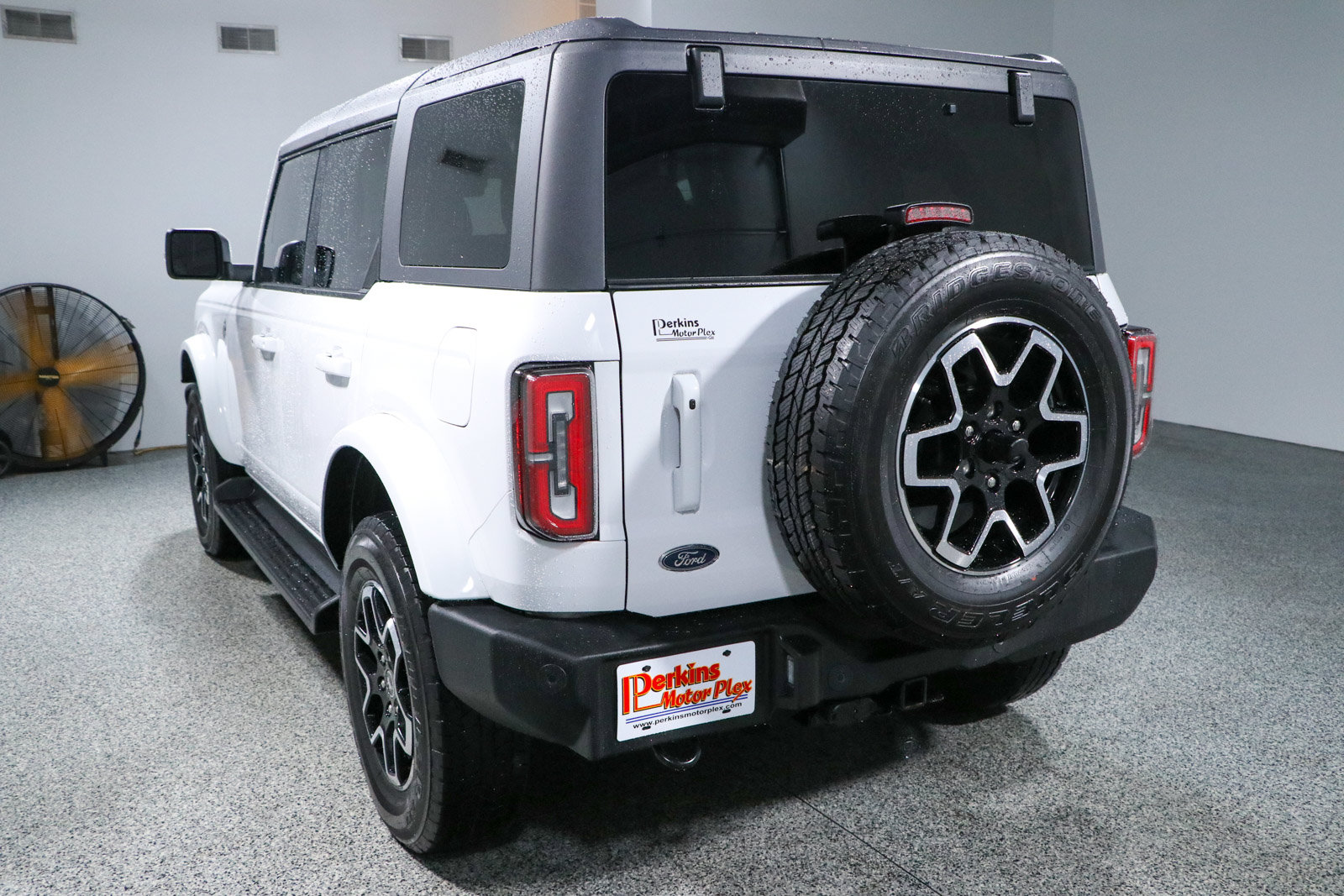 Used 2025 Ford Bronco Outer Banks AWD/4WD image 9