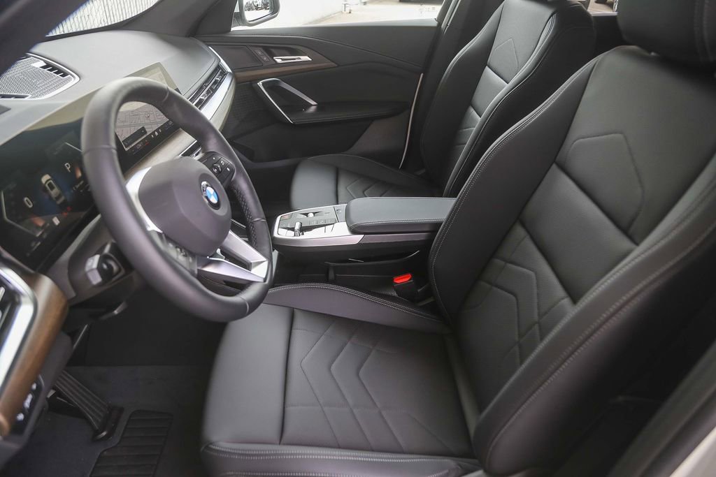 New 2026 BMW X1 xDrive28i w/ Technology Package AWD/4WD image 13