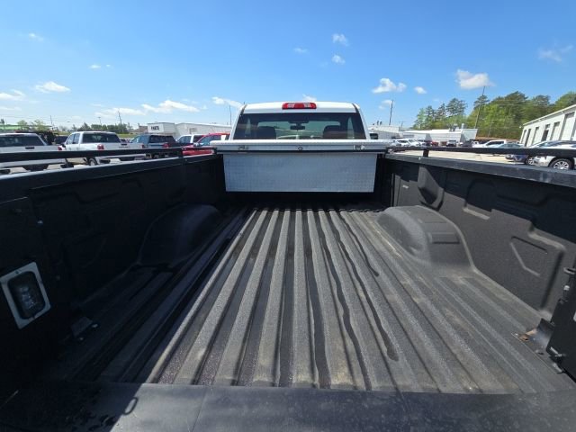 Used 2022 GMC Sierra 2500 Pro w/ Convenience Package image 11