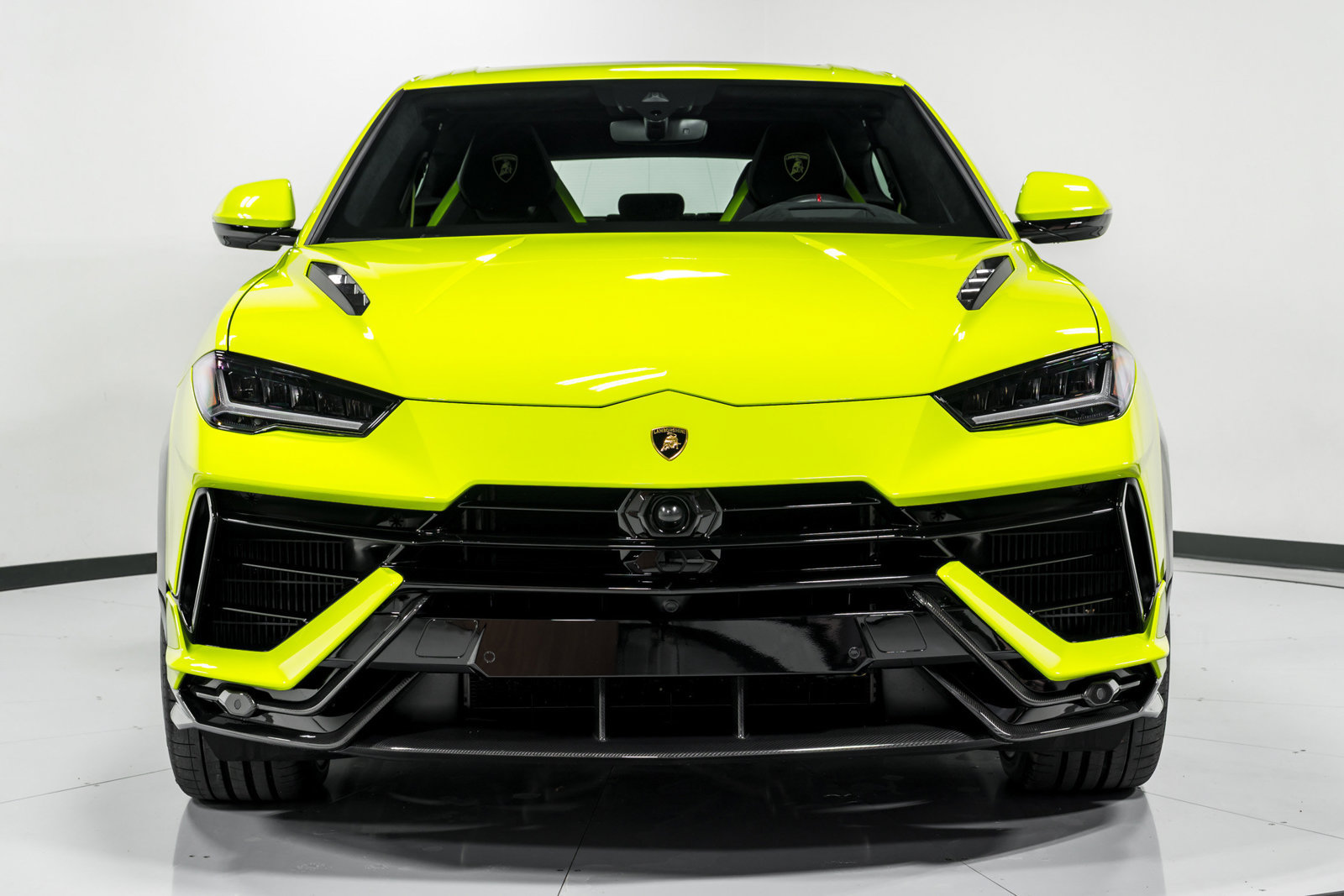 Used 2024 Lamborghini Urus Performante AWD/4WD image 9