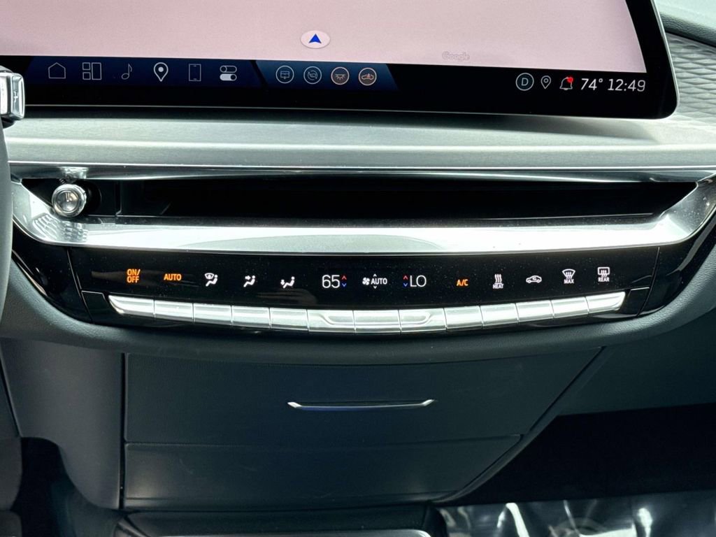 Used 2025 Cadillac Lyriq Luxury w/ Nappa Leather Package image 35