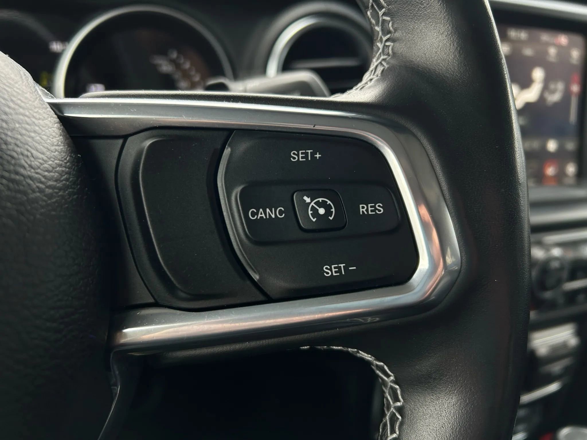 Used 2022 Jeep Wrangler Unlimited Sahara w/ Cold Weather Group image 10