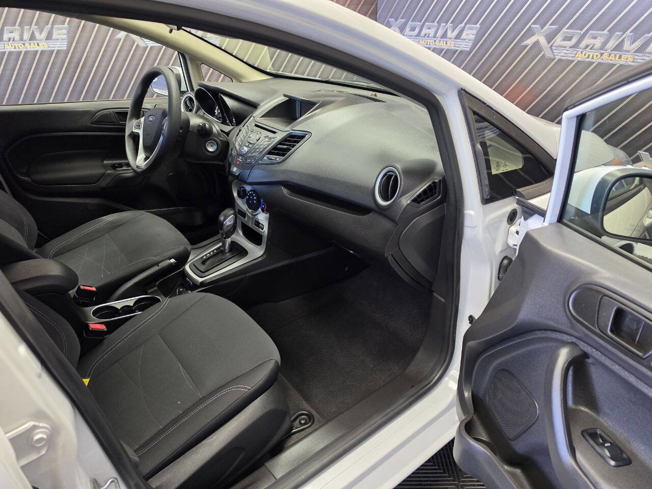 Used 2018 Ford Fiesta SE FWD image 14