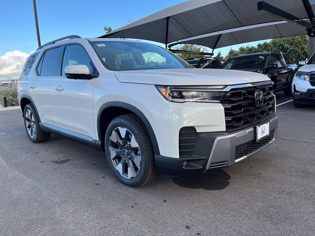 New 2026 Honda Pilot Elite image 2