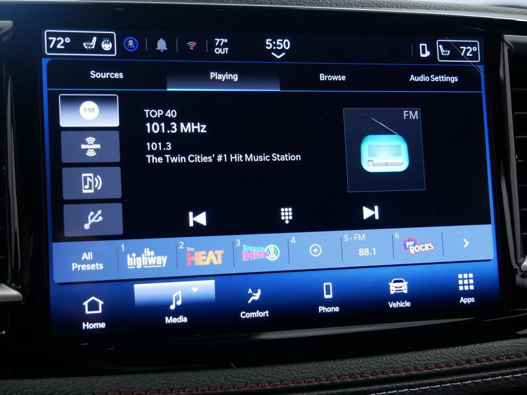 New 2027 Chrysler Pacifica Select AWD/4WD image 22
