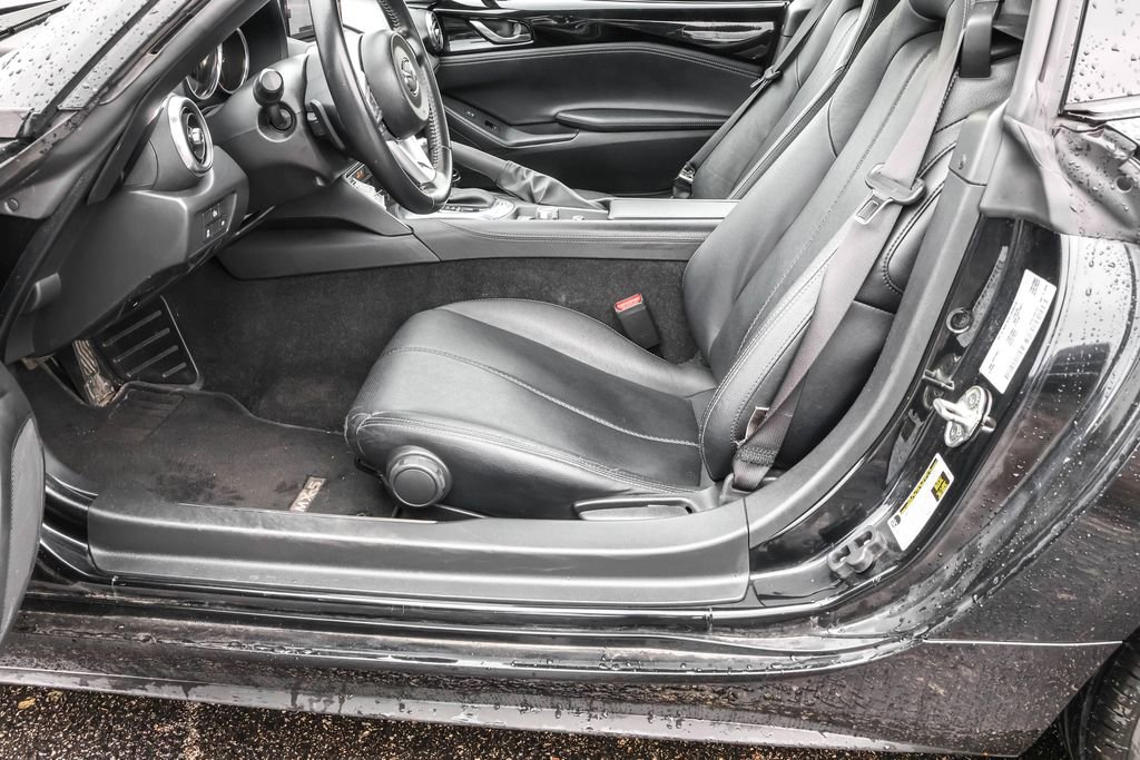 Used 2024 MAZDA MX-5 Miata RF Grand Touring RWD image 16