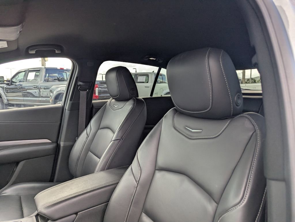 Used 2024 Cadillac XT4 Premium Luxury image 22